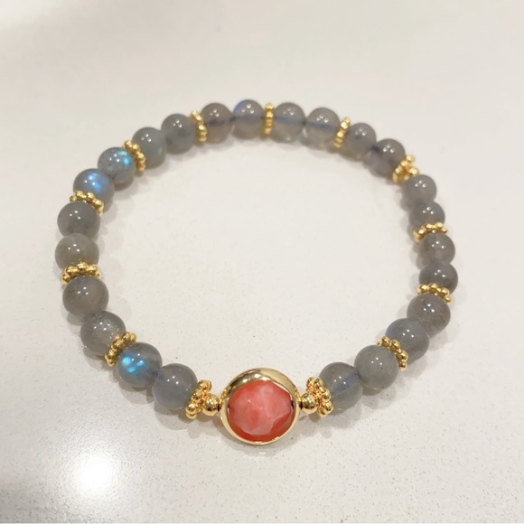 Natural Gray Moonstone With Red Crystal Stretch Bracelet - Picture 5 of 6